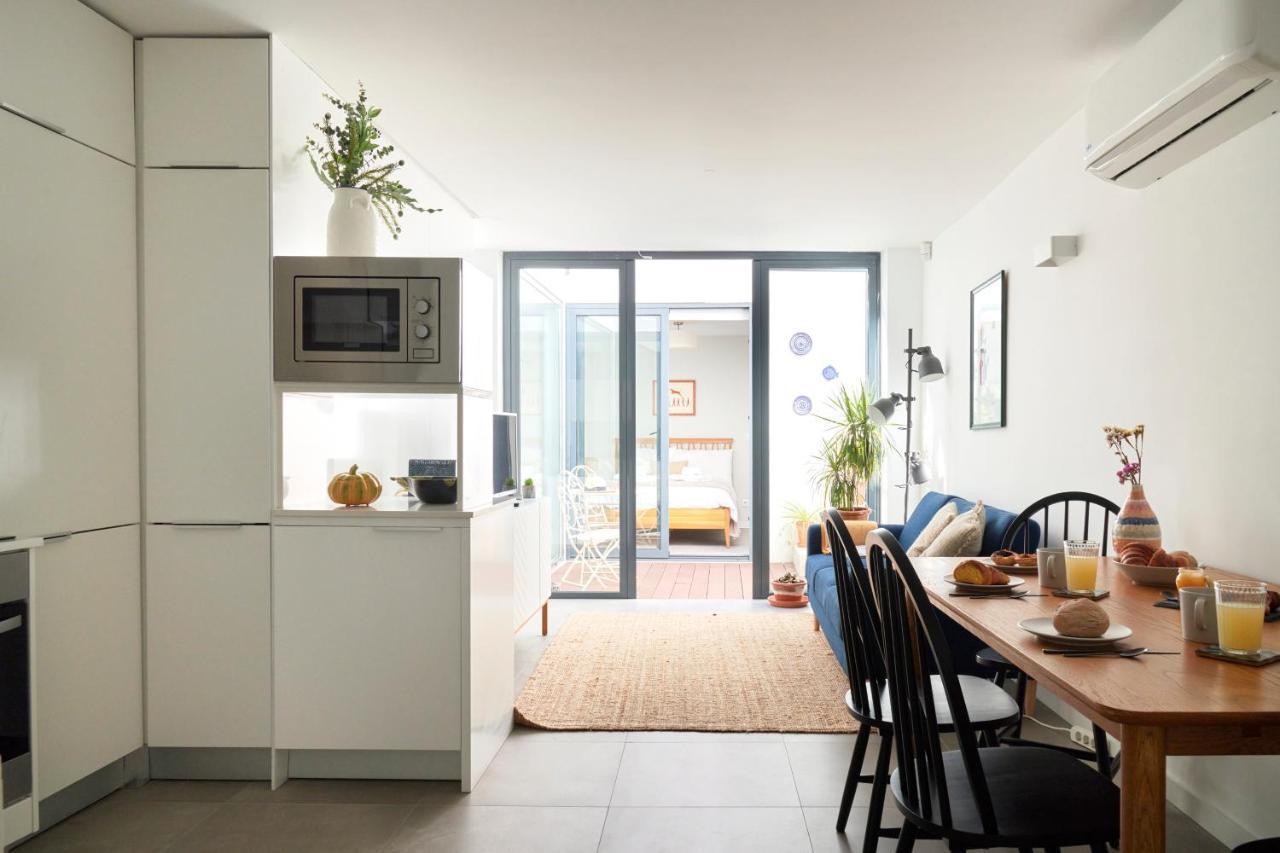 Villa Charming House With Terrace In Lisbon.wifi.